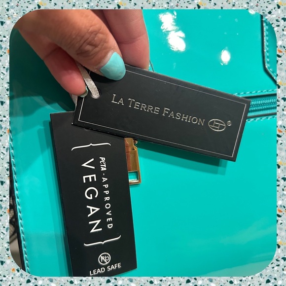 La Terre Tiffany blue turquoise vegan leather purse - Picture 10 of 10